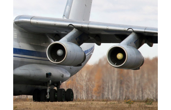 Д-30КП для Ил-76, Ил-78, А-50 (входной канал воздухозаборника, компрессор н.давления)