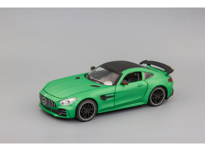 Mercedes-Benz GT зелёный