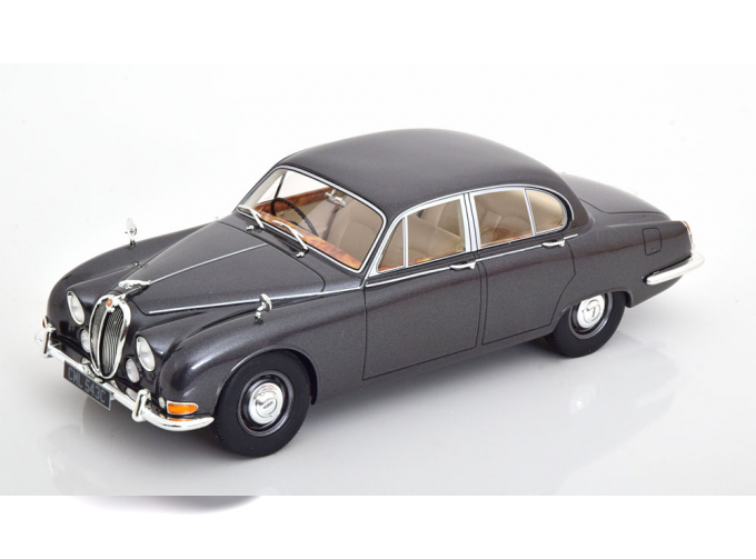 JAGUAR S-Type (1965), grey metallic