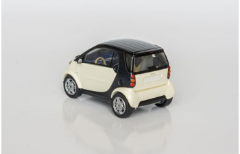 SMART City Coupe, cream / black