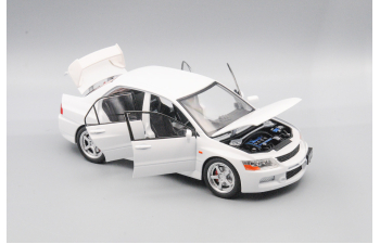 MITSUBISHI Lancer Evolution IX, белый, 20 см.