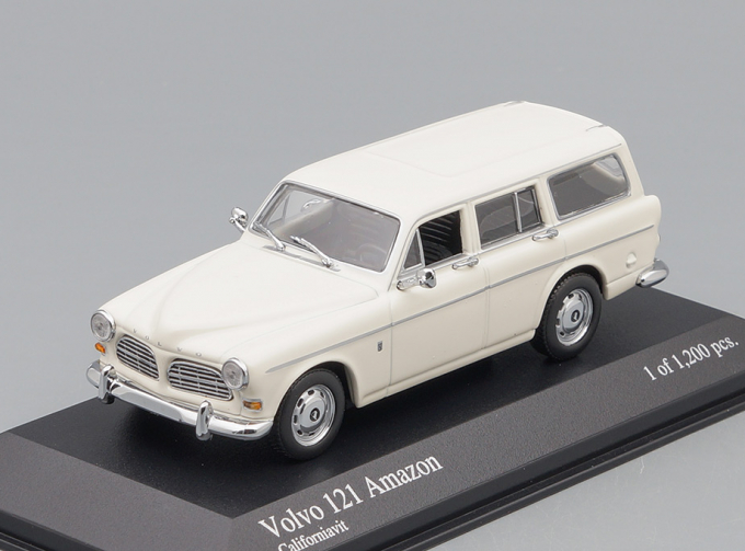 VOLVO 121 Amazon, beige