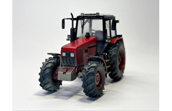 Сборная модель трактора МТЗ 1221.3