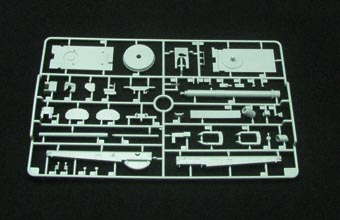 Сборная модель German 88mm L71 Flak 41 Anti-Aircraft Gun w/Crew