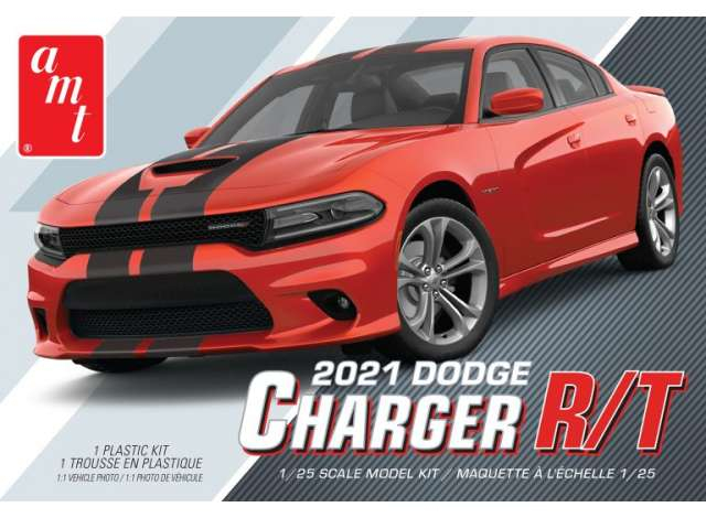Сборная модель Dodge Charger RT, plastic modelkit 2021