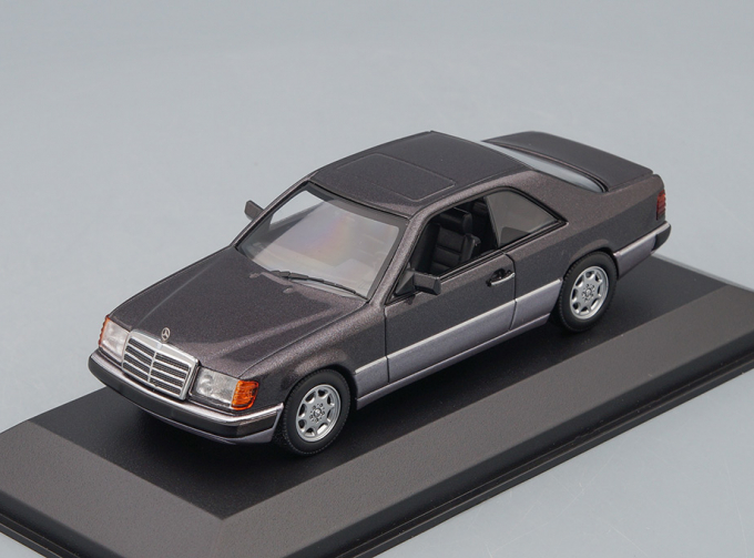 MERCEDES-BENZ 320CE (C 124) - 1991 - PURPLE