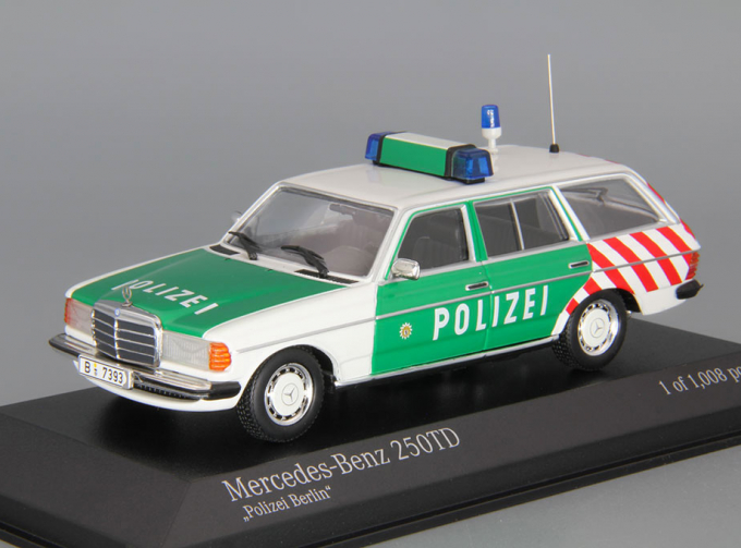 MERCEDES-BENZ 250 TD (S123) Autobahnpolizei Berlin (1982), white / green