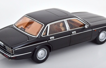 JAGUAR Daimler Xj6 (xj40) (1986), Ebony Black