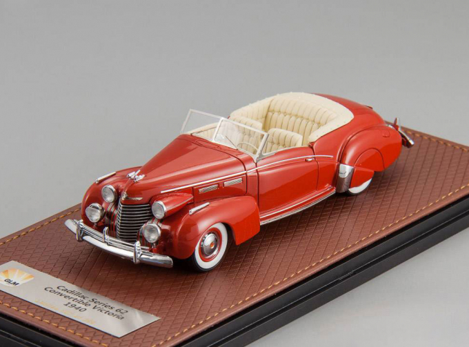 Cadillac Series 62 Victoria Cabriolet open 1940 (red)