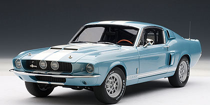 SHELBY Mustang GT500 (1967), blue / white stripes