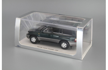 TOYOTA Land Cruiser 100, green / silver