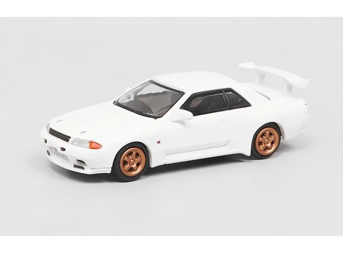 NISSAN Skyline GT-R (R32), white