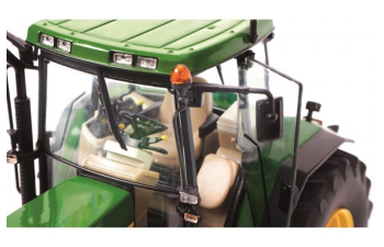 JOHN DEERE 7700 Tractor (2017), Green Yellow