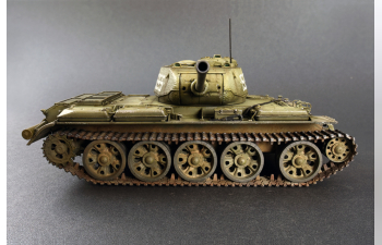 Сборная модель Танк T-44M SOVIET MEDIUM TANK