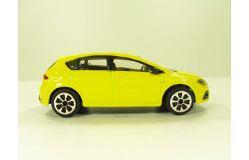 SEAT Leon Cupra, Street Fire 1:43, желтый