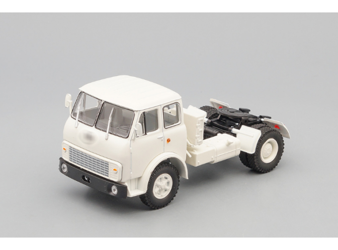 Минский 5429 седельный тягач, белый