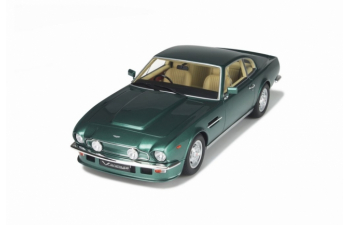 Aston Martin V8 Vantage green