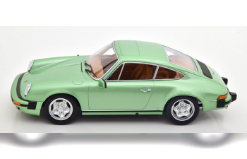 PORSCHE 911 SC Coupe (1978), light green-metallic