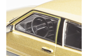 ВАЗ-2113 Lada Samara II (Лада Самара 2) Тринашка (2004), бежевый металлик