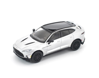ASTON MARTIN DBX 707, silver