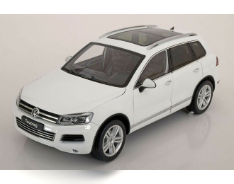 VOLKSWAGEN Touareg II 2012 White