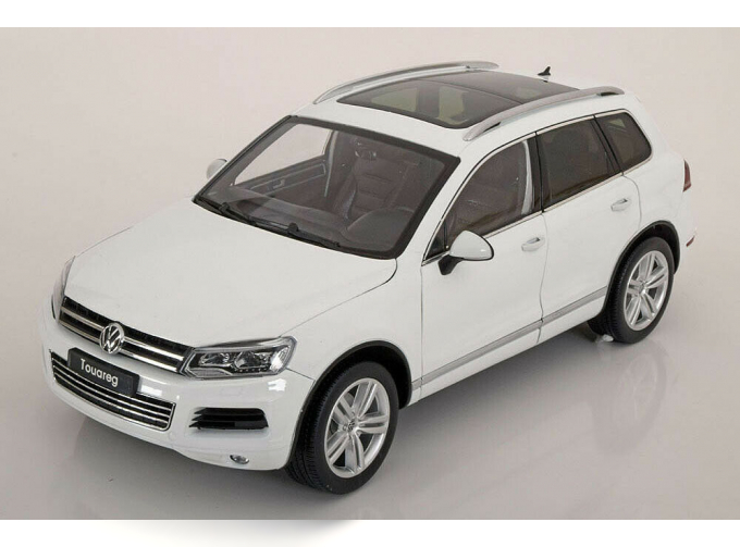 VOLKSWAGEN Touareg II 2012 White