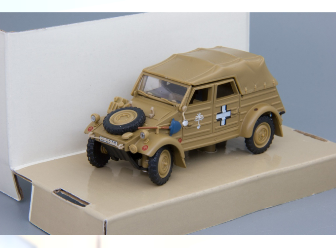 VOLKSWAGEN Kubelwagen, beige