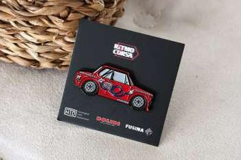 Значок Pin 2002 BMW *RITMOCORSA*, red