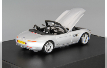 BMW Z8 Bond 007, silver