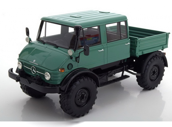 MERCEDES-BENZ Unimog 416 DoKa (1975), green / black