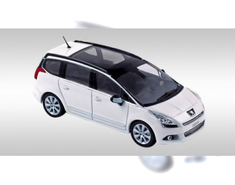 PEUGEOT 5008 минивэн 2009, nacre white