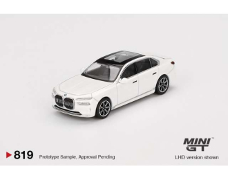 BMW 17 Xdrive60, mineral white 2024