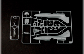 Сборная модель Самолет F9F-2 Panther