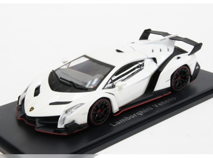 Lamborghini Veneno (white with white stripe)