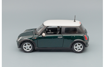 Mini Cooper, green