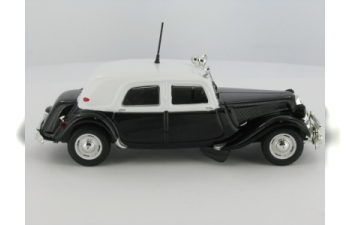 CITROEN La 15 six Fuerzas Armadas de Cooperacion (1954), Saga des TRACTION CITROEN № 51