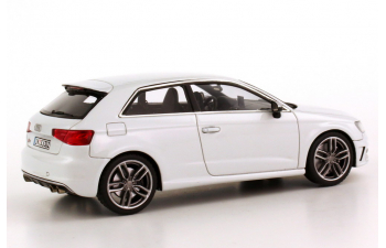 AUDI S3 (8V) - white