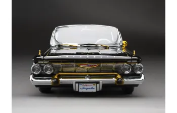 CHEVROLET Impala Convertible Lowrider (1961), black