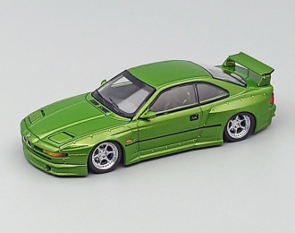 BMW 850CSi E31 Coupe WideBody Sport, brilliant green metallic