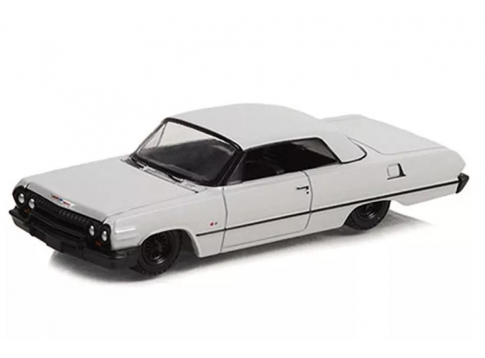 CHEVROLET Impala Lowrider (1963), white