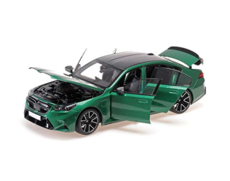 BMW M5 2024, green metallic