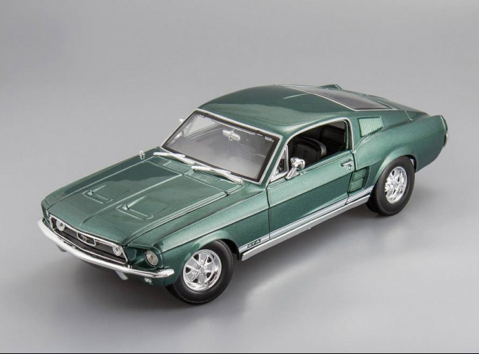 FORD Mustang GTA Fastback (1967), green metallic