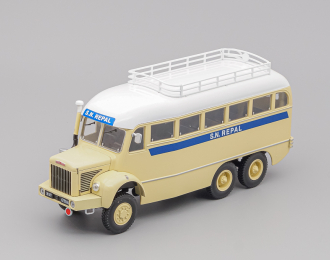 Berliet GBC 8 M 6x6, beige