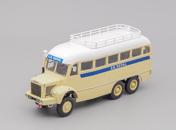 Berliet GBC 8 M 6x6, beige