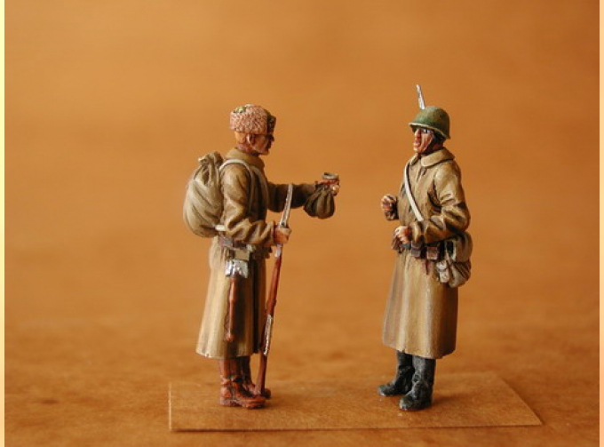 Сборная модель Russian Infantry WWII (2 figures)