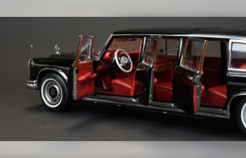 MERCEDES-BENZ (W100) 6-door Pullman Limousine (black)