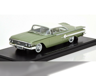 CHEVROLET Impala Sport Coupe 1960 Metallic Light Green/White