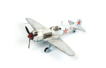 Сборная модель Советский истребитель Ла-5