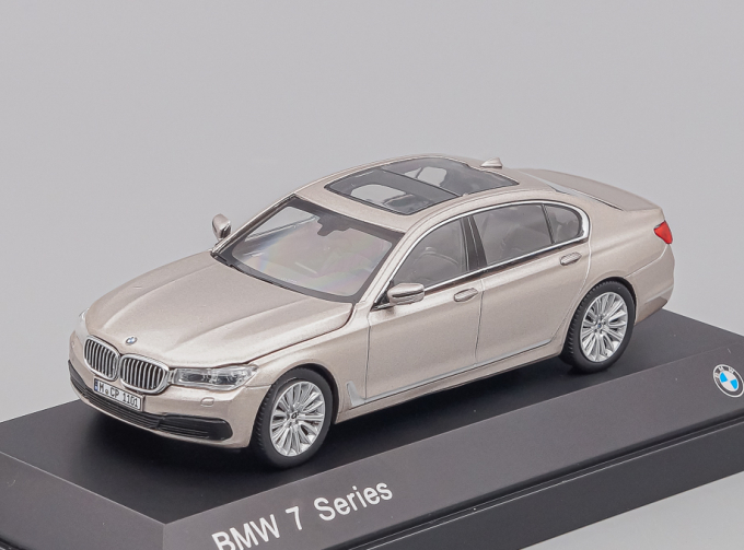 BMW 7er 750Li G12, cashmir silver