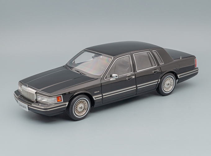 LINCOLN Town Car (1990), black